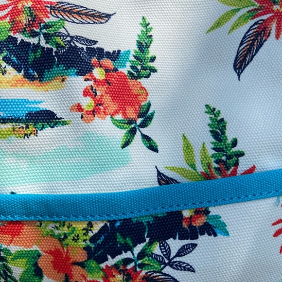 New Lands’ End LARGE Beach Tote in Tropical Scenic - Picture 2 of 5